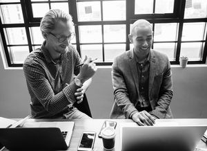 熊猫体育平台-斯密斯：凭借敏锐的视野与速度，成为全黑队不可或缺的球员，斯密06